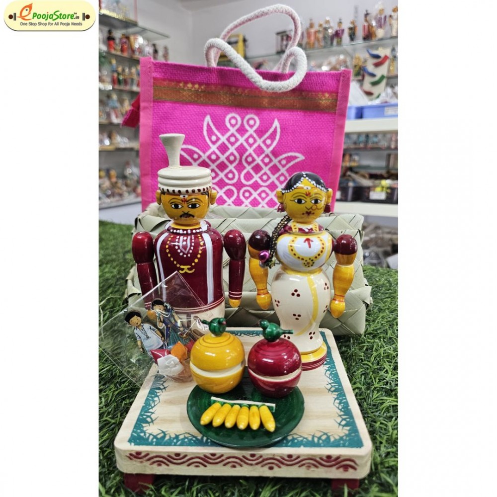 Bridal Couple Set WIth Stand 