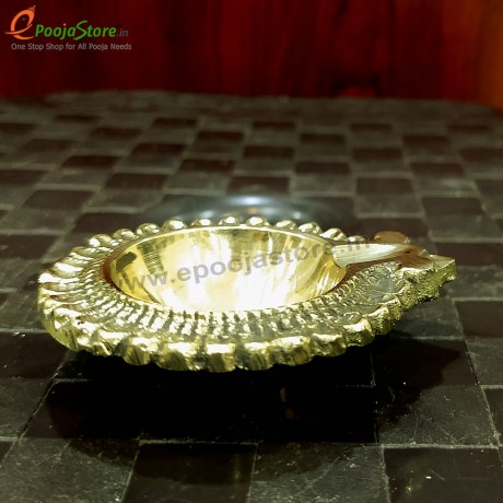 Pure Brass Kuber Diya / Deepam (Pack Of 1 Pc)