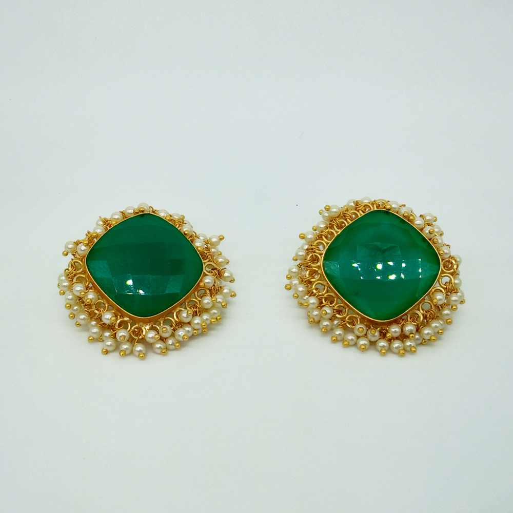 Oxidized Emerald With Studded Pearl Stud (Diamond Shape)