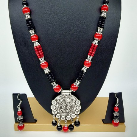 Oxidized Red and Black Beads Necklace Set 