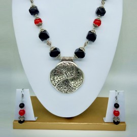 Tibetan Black & Red Stone Necklace Set