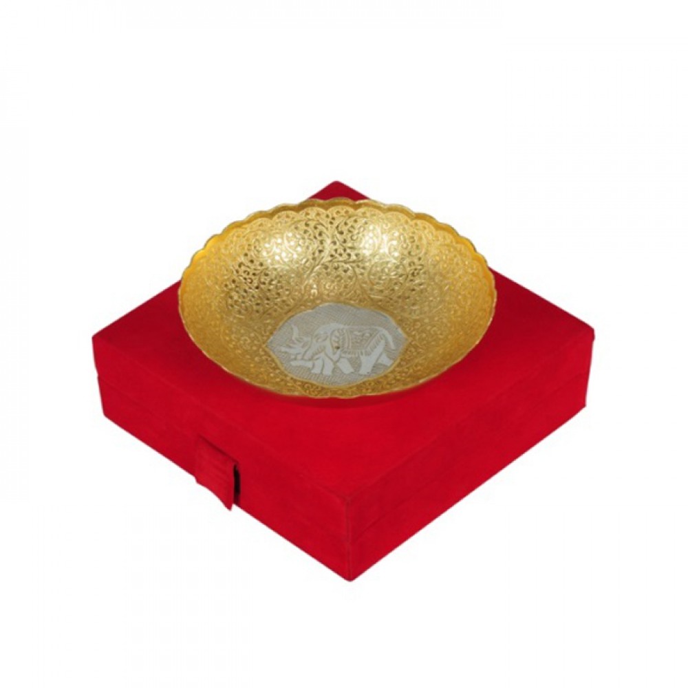 Handi craft Brass Bowl with Circular Elephant Carving ( 5 Inch Diameter) Handi craft Brass Bowl with Circular Elephant Carving ( 5 Inch Diameter)