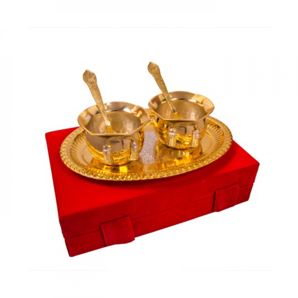 Silver & Gold Plated Handi Set 5 Pcs. (Handi 3.5" Diameter & Tray 9.25"x 6.25") Silver & Gold Plated Handi Set 5 Pcs. (Handi 3.5" Diameter & Tray 9.25"x 6.25")
