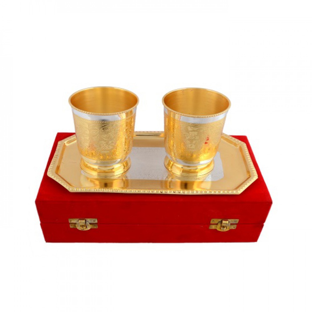 Silver & Gold Plated Water Glass Set (Glass 2.75" x 4" & Tray 9.5" x 5.5") Silver & Gold Plated Water Glass Set (Glass 2.75" x 4" & Tray 9.5" x 5.5")